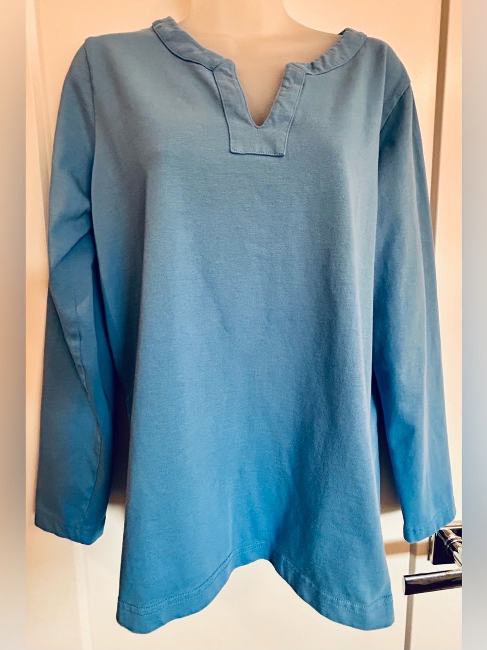 L.L. Bean Sky Blue Cotton Notch-Neck long sleeve Tee M - Picture 2 of 5
